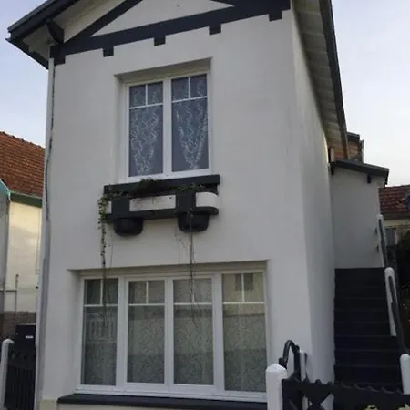 Апартаменты Petit Bijoux Ла-Трамблад